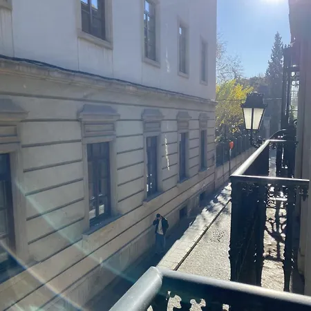 Duquesa - Centrico Y Elegante Daire *